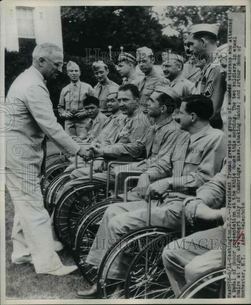 1948 Press Photo President Truman Greets A Group Of Wounded Veterans - nep03630