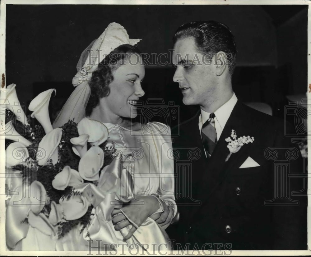 1937 Press Photo Scene At The Wedding Of Howes' Daughter - nep03685