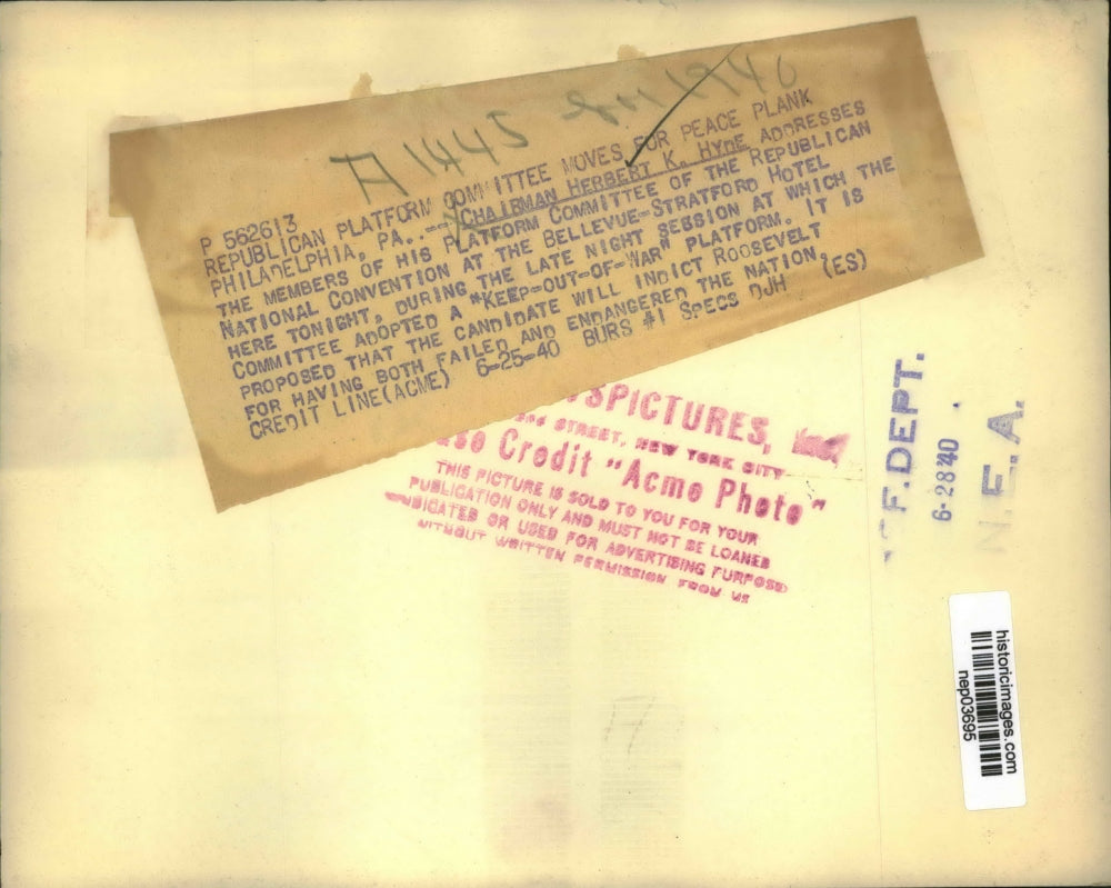 1940 Press Photo Herbert K. Hyde addresses members of his platform committee