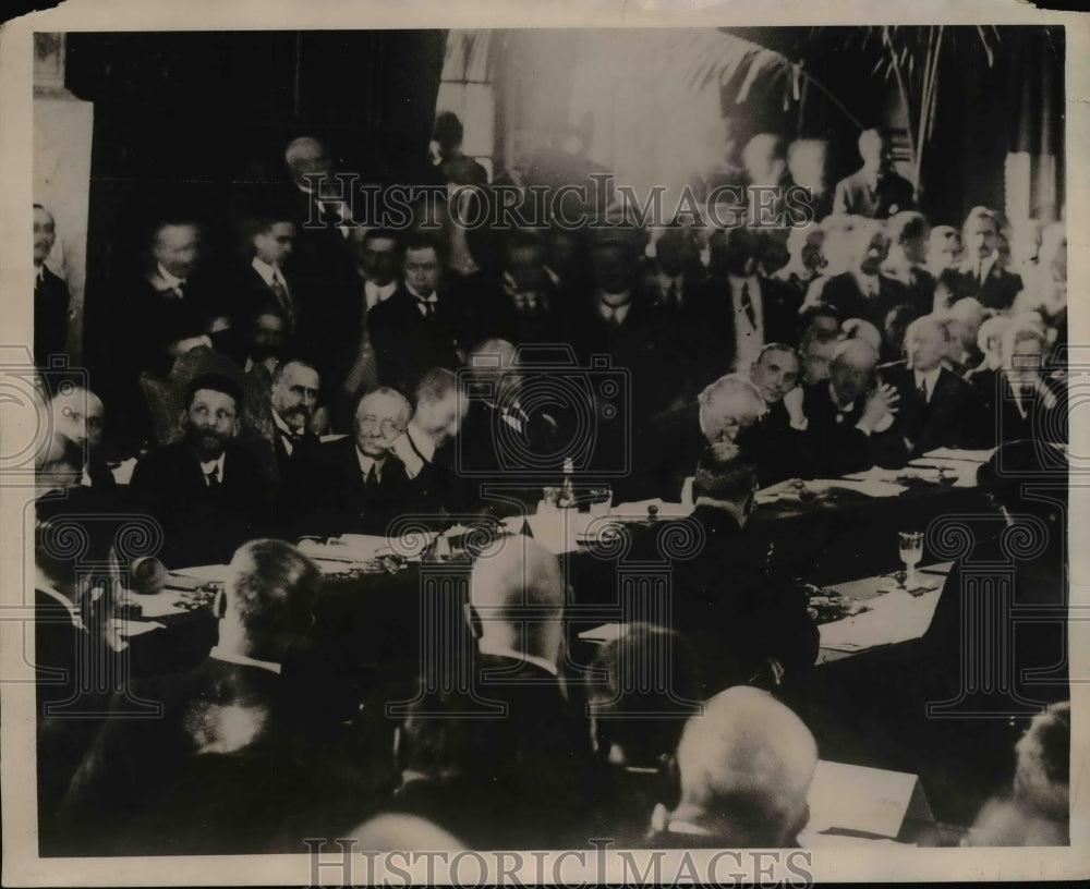 1922 Press Photo Representatives of the Nations in Session in Genoa - nep03721