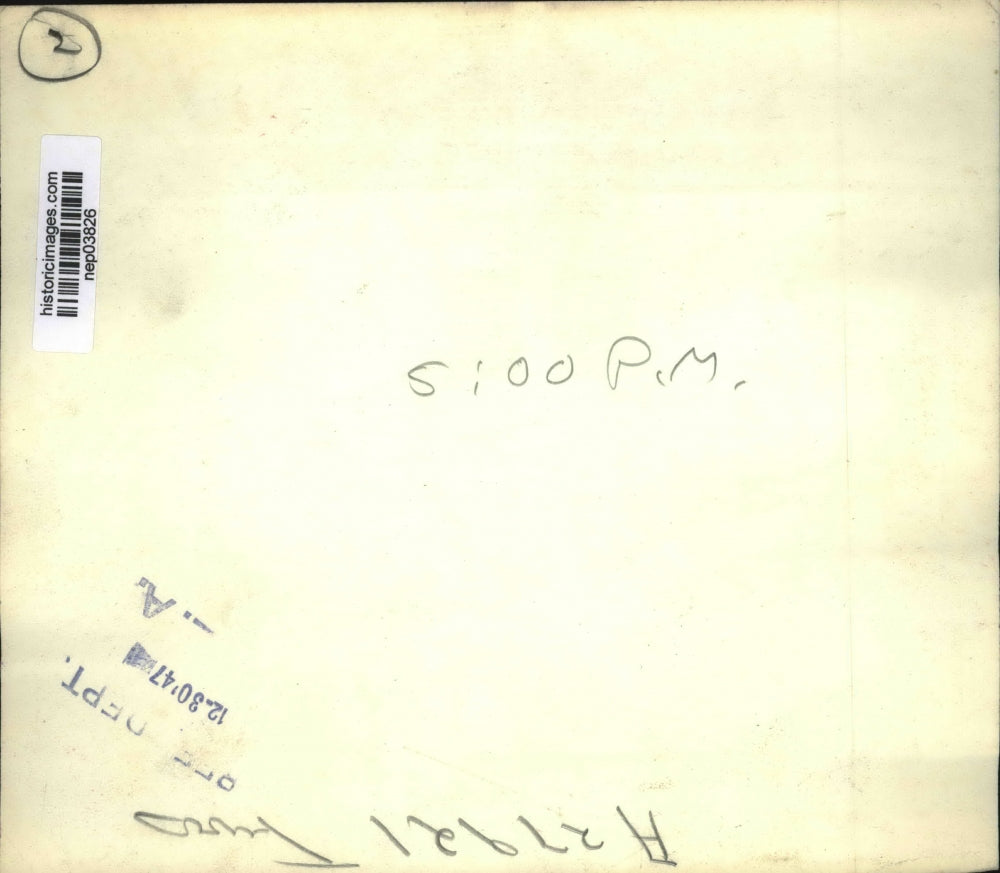 1947 Press Photo Truman receives an invitation to attend Tournament of Roses