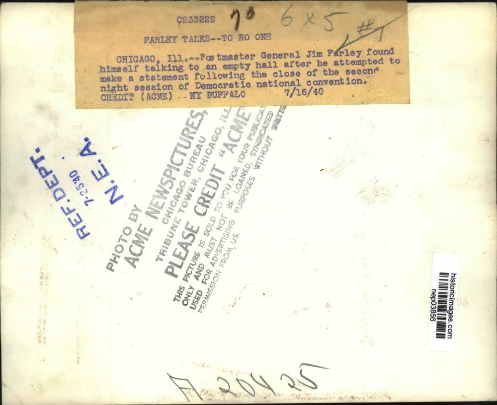 1940 Press Photo Jim Farley attempts to make a statement - nep03856