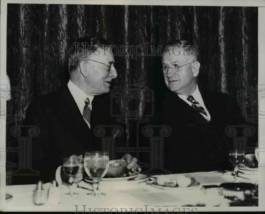 1935 Press Photo Theodore Bodenwein, Harold L. Ickes at a luncheon - nep03872