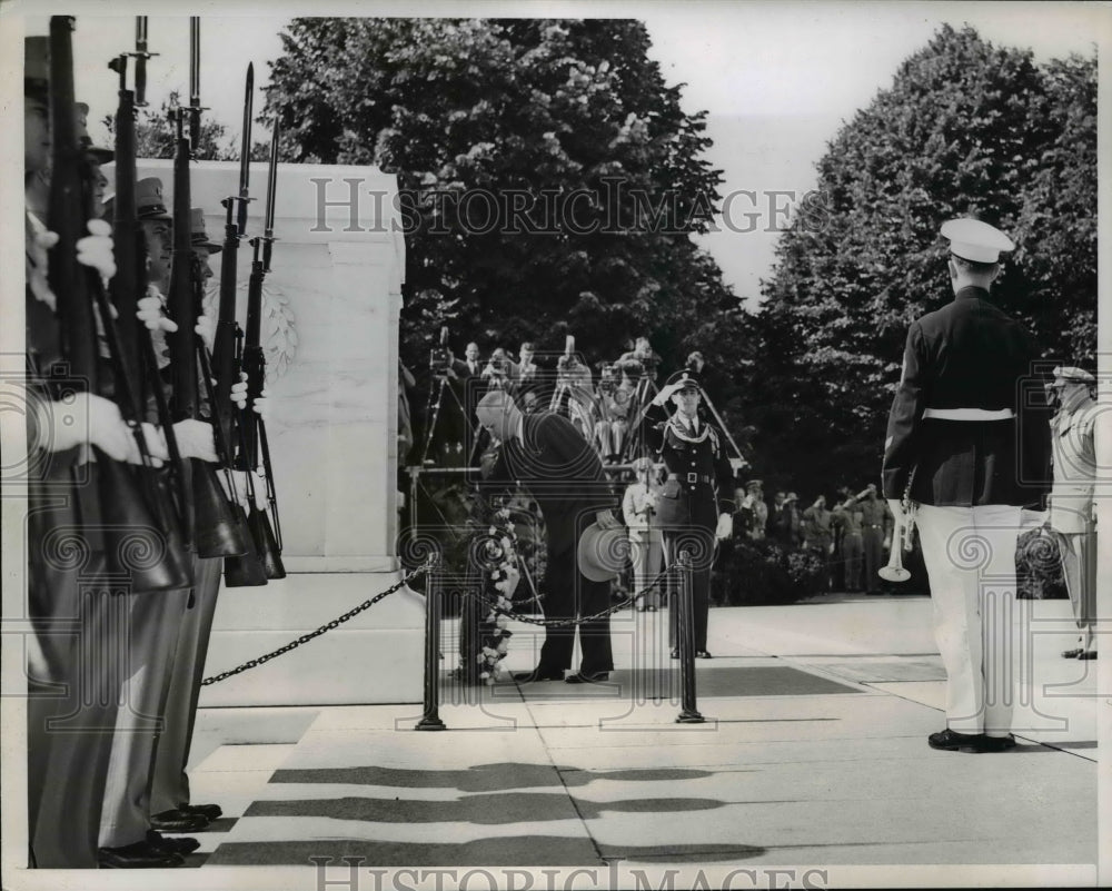 1946 Press Photo President Truman leads nation in Memorial Day Observance