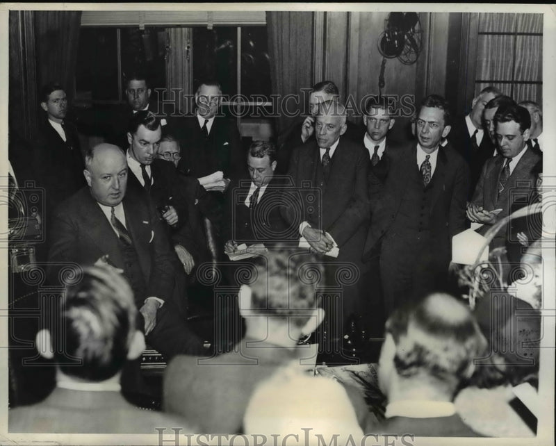 Load image into Gallery viewer, 1936 Press Photo James A. Farley holds his first press conference - nep03951
