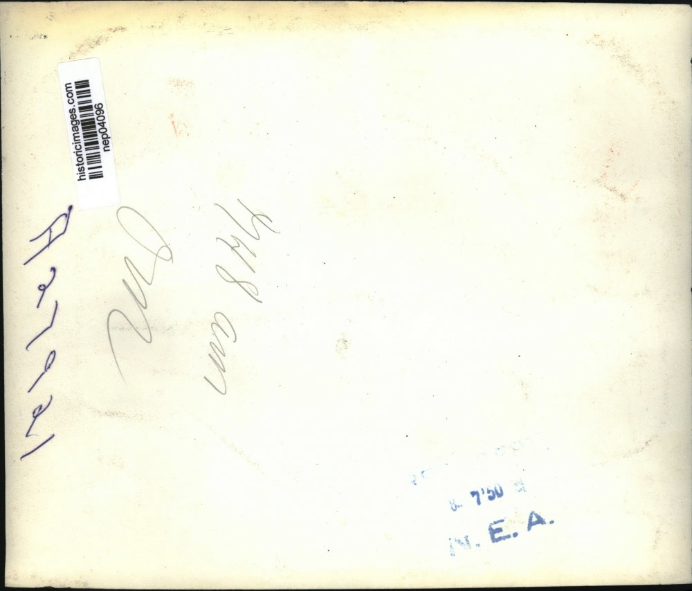 1950 Press Photo President Truman makes a radio address to the nation