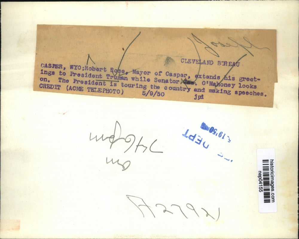 1950 Press Photo Robert Rose extends his greetings to President Truman