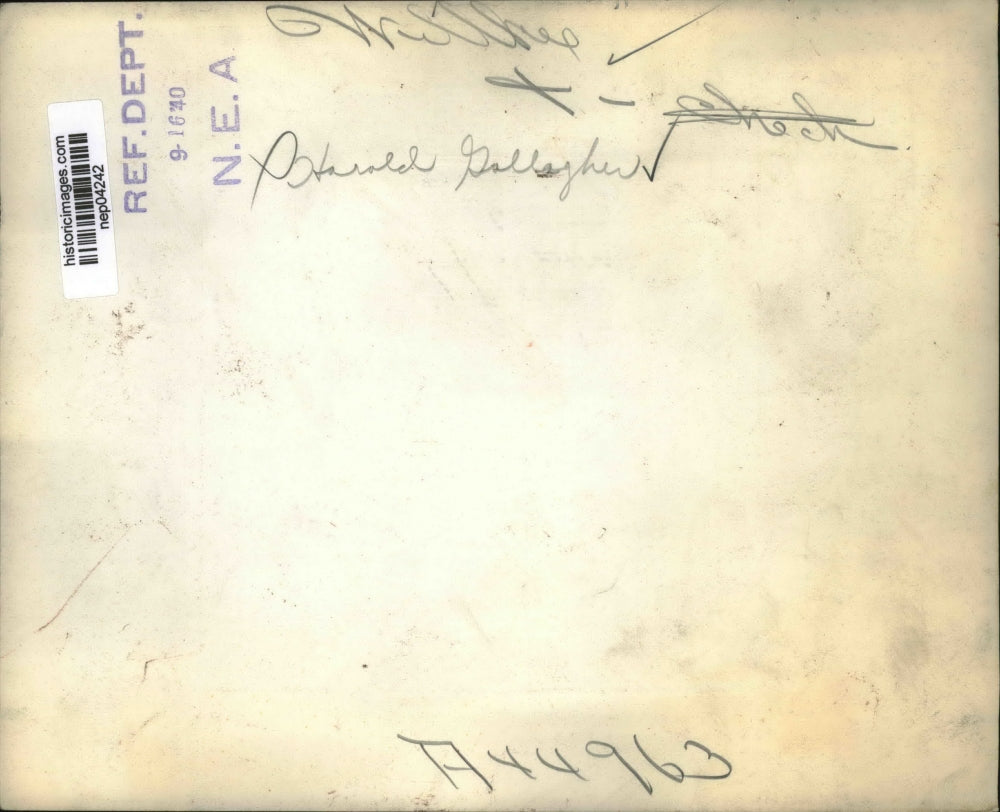 1940 Press Photo Willkie And Harold Gallagher Planning The Campaign Tour