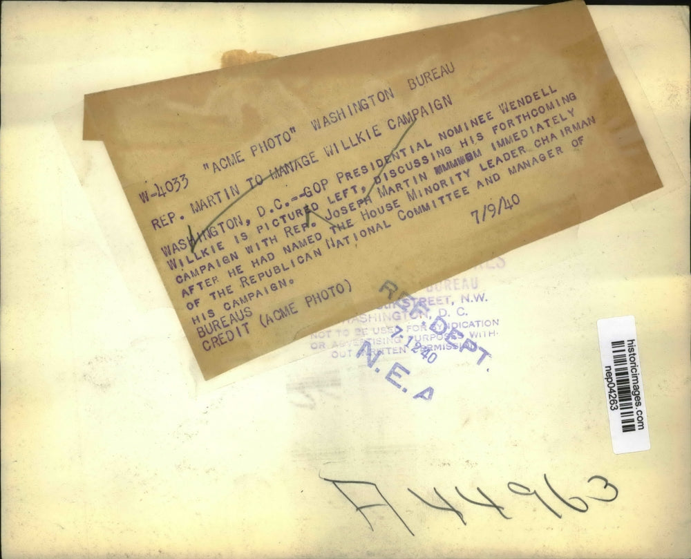 1940 Press Photo Wendell Willkie Chats With rep. Joseph Martin - nep04263