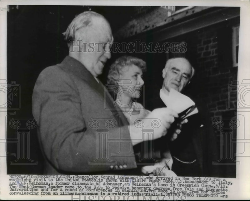 Load image into Gallery viewer, 1955 Press Photo Chancellor Konrad Adenauer Arrived In New York - nep04297
