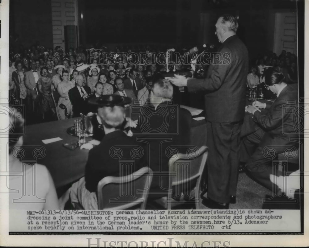 1956 Press Photo German Chancellor Konrad Adenauer Addressing Joint Committee
