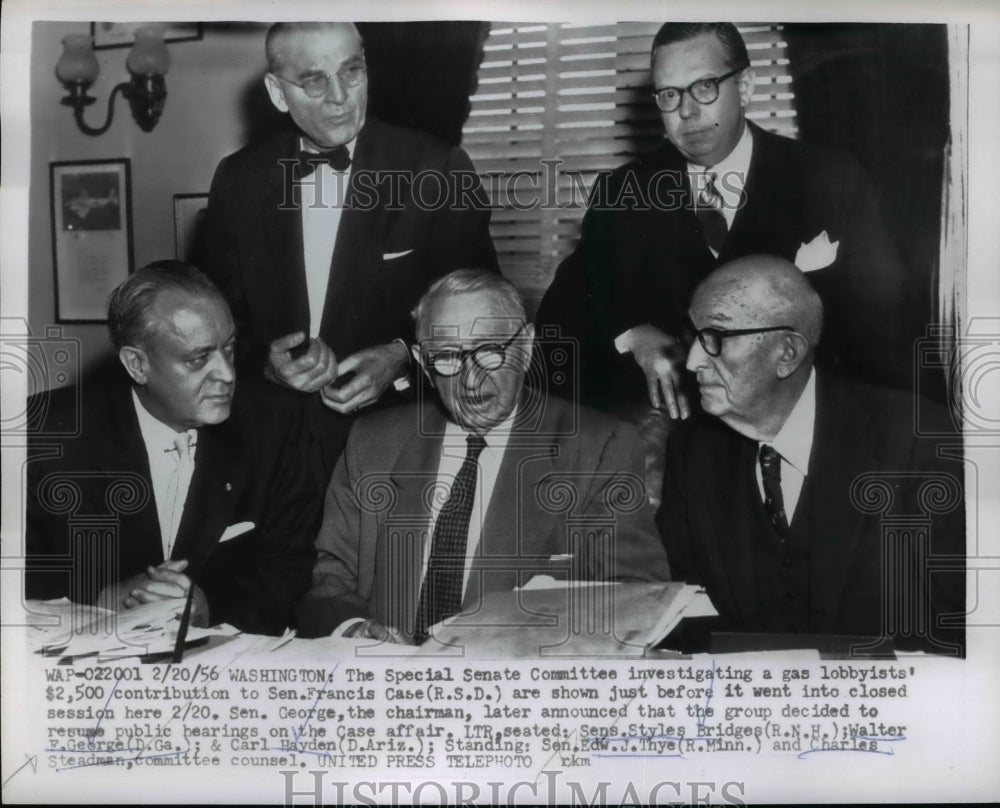 1956 Press Photo The Committee Are Shown Before It Went Into Closed Session