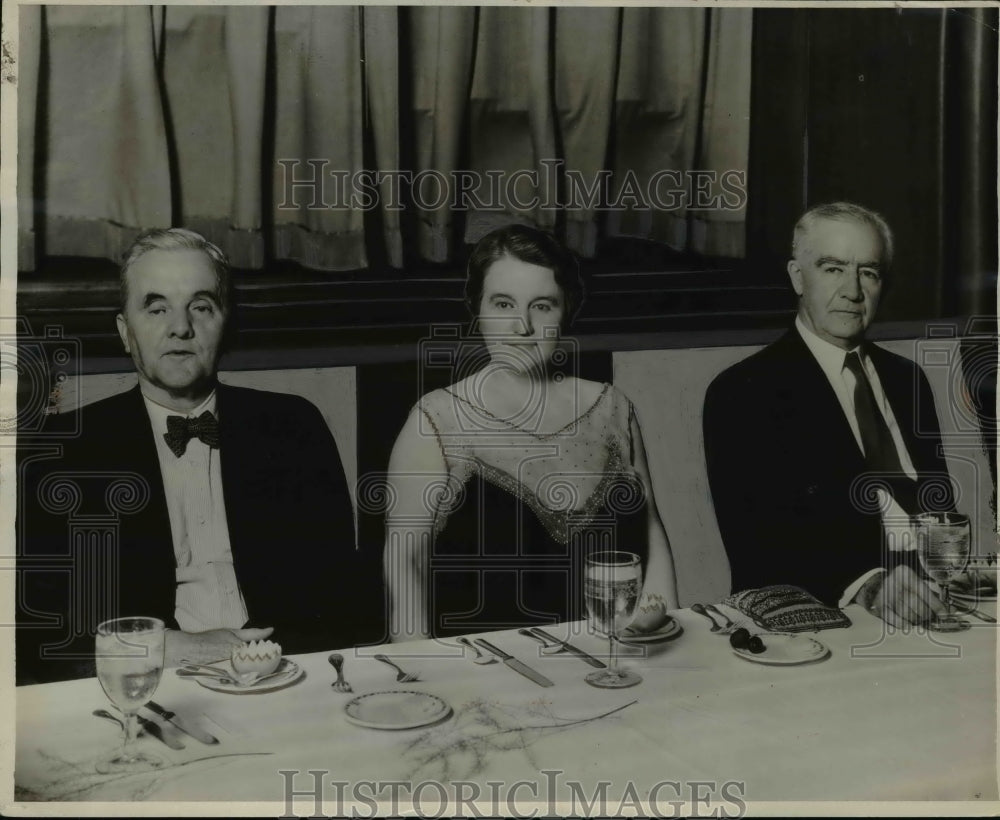 1930 Press Photo Sen. George Norris Is Shown At The Dinner - nep04764