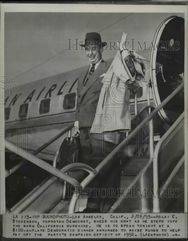 1953 Press Photo Adlai Stevenson Steps Out The California Sunshine - nep04951