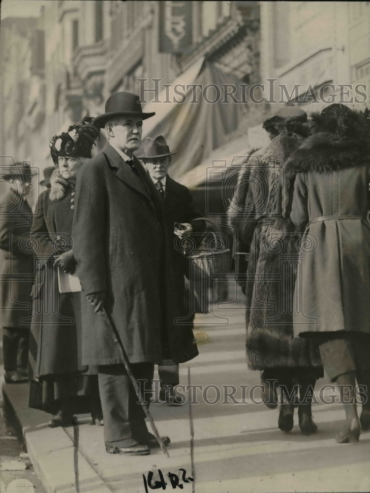 1921 Press Photo Rep. Frank Clark Is Photographed On The Promenade Viewing