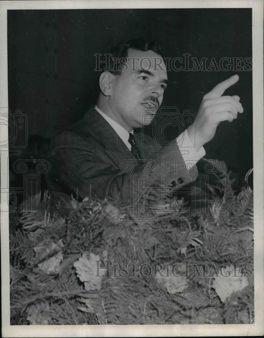 1944 Press Photo Gov. Thomas Dewey Delivers A Speech In St. Louis Convention Hal