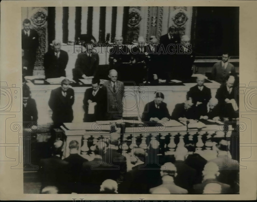 1937 Press Photo Rev. James Shera Montgomery As He Delivers The Invocation