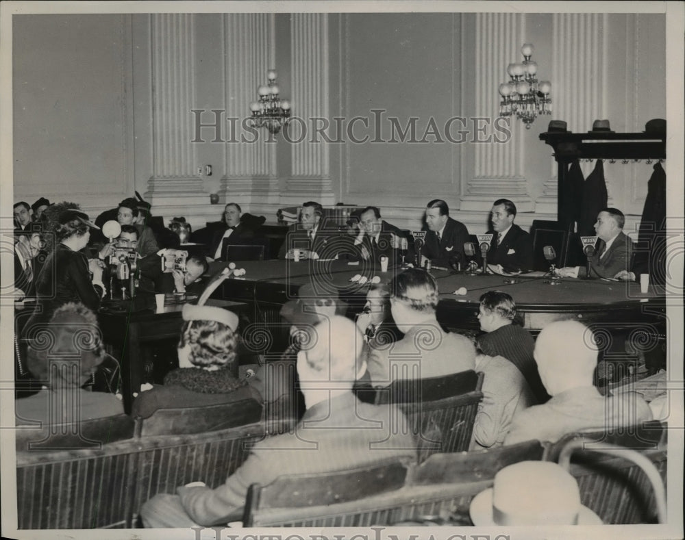 1940 Press Photo Eleanor Roosevelt at House Subcommittee for Welfare Conditions