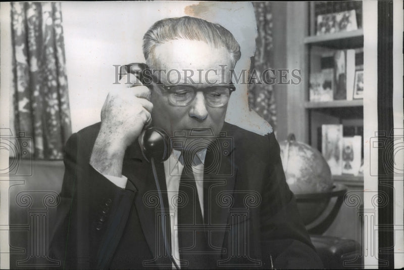 Load image into Gallery viewer, 1958 Press Photo John A. Hannah designated as Chairman of Civil Rights Comm
