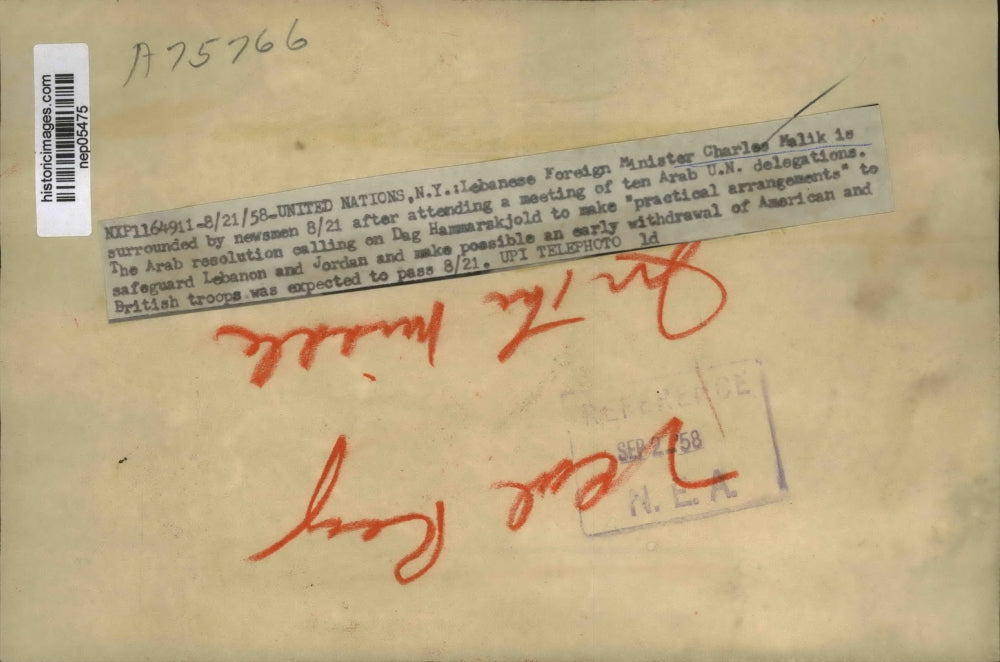 1958 Press Photo Lebanese Foreign Minister Charles Malik speaks with Newsmen