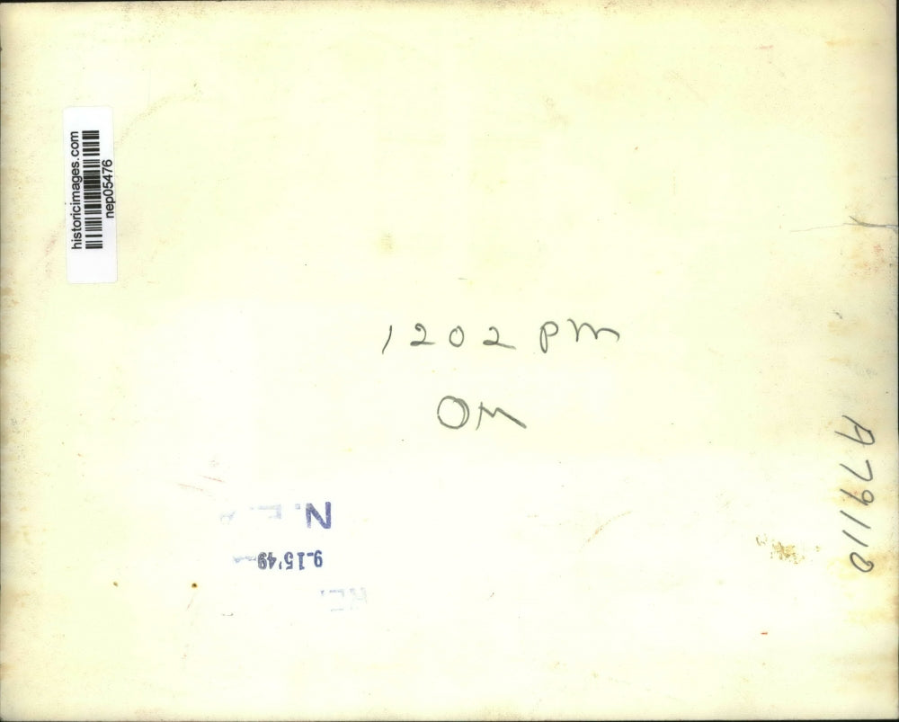 1949 Press Photo Jess Larson is greeted by Sen. Clyde Hoey, Sen. McCarthy