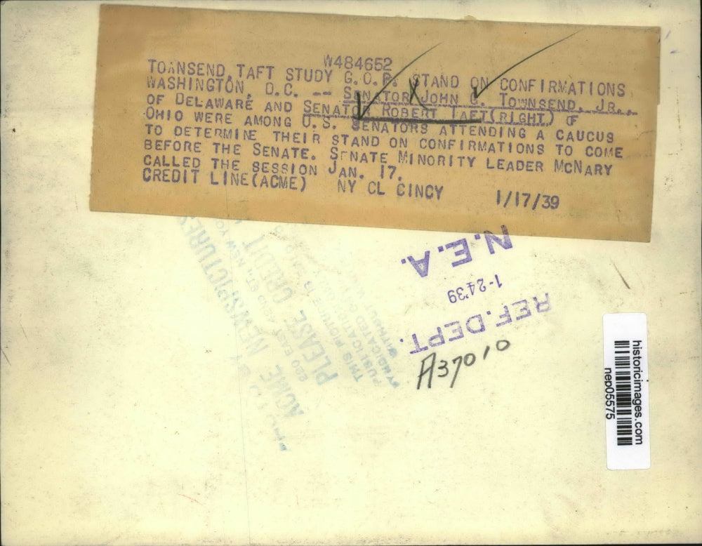 1939 Press Photo John Townsend, Robert Taft at Senate Caucus - nep05575