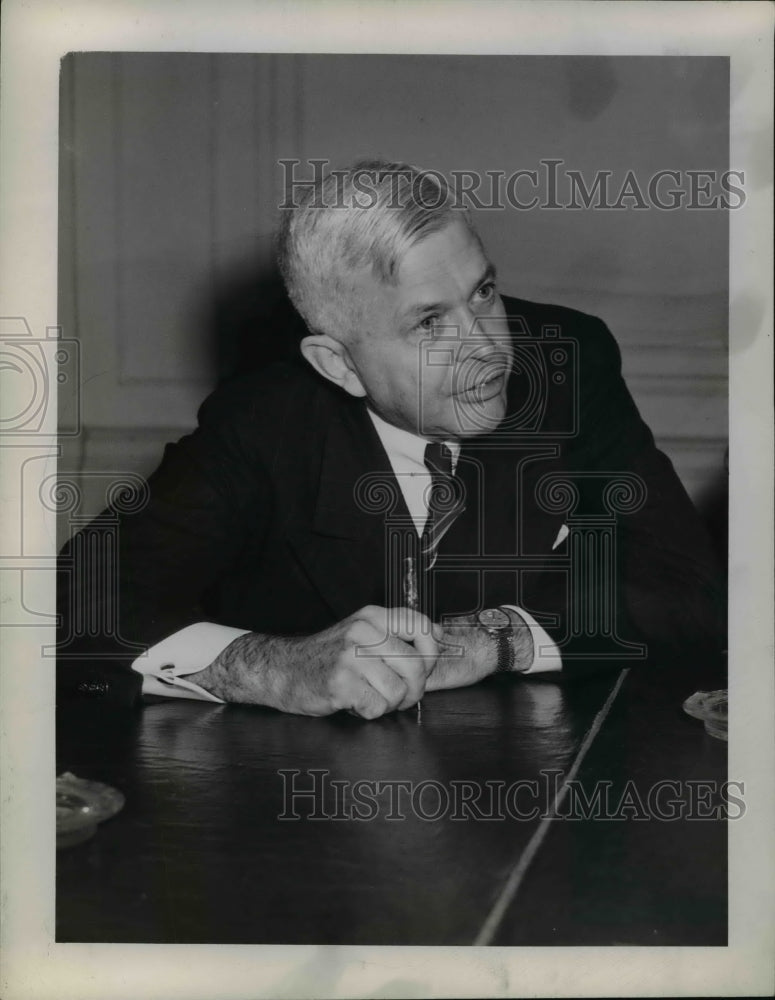 1943 Press Photo Charles Wilson of General Electric - nep05634