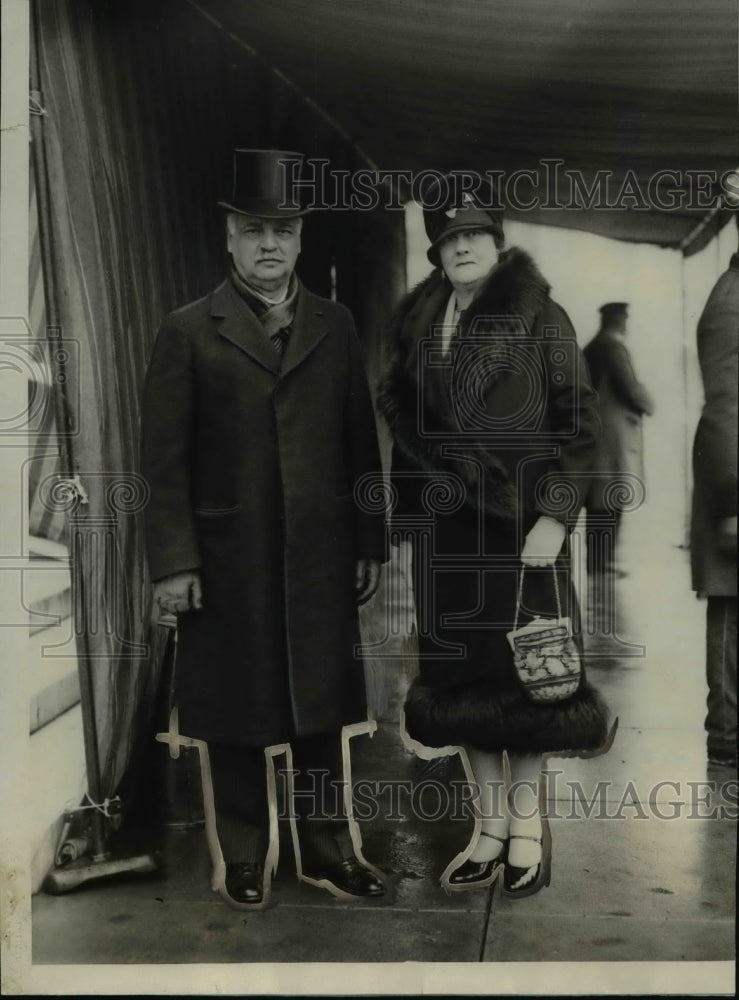 Load image into Gallery viewer, 1929 Press Photo Charles Curtis, Sister Mrs. Edward Gann at Diplomatic Breakfast
