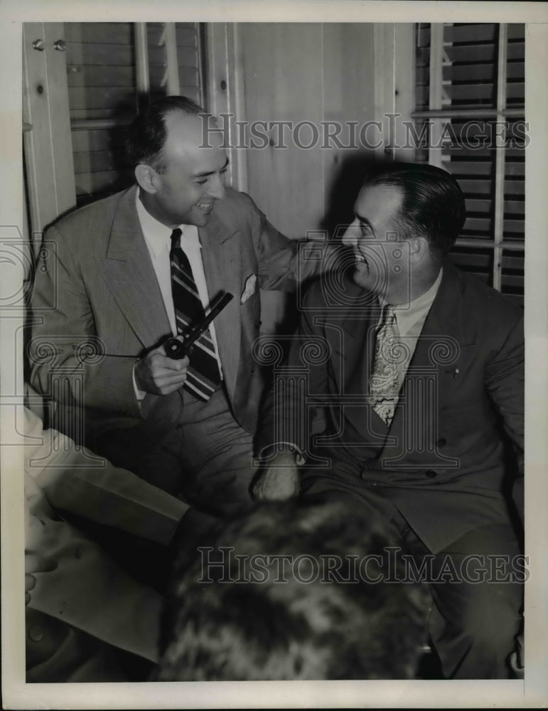 Load image into Gallery viewer, 1939 Press Photo Governor Keen Johnson, A.B. Chandler at NYC Press Conference
