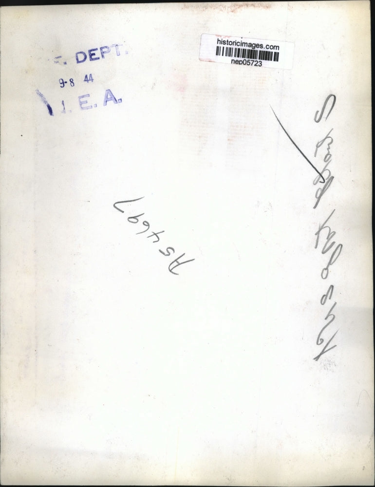 1944 Press Photo Army Occupation Notice on Cleveland Graphite Bronze Door