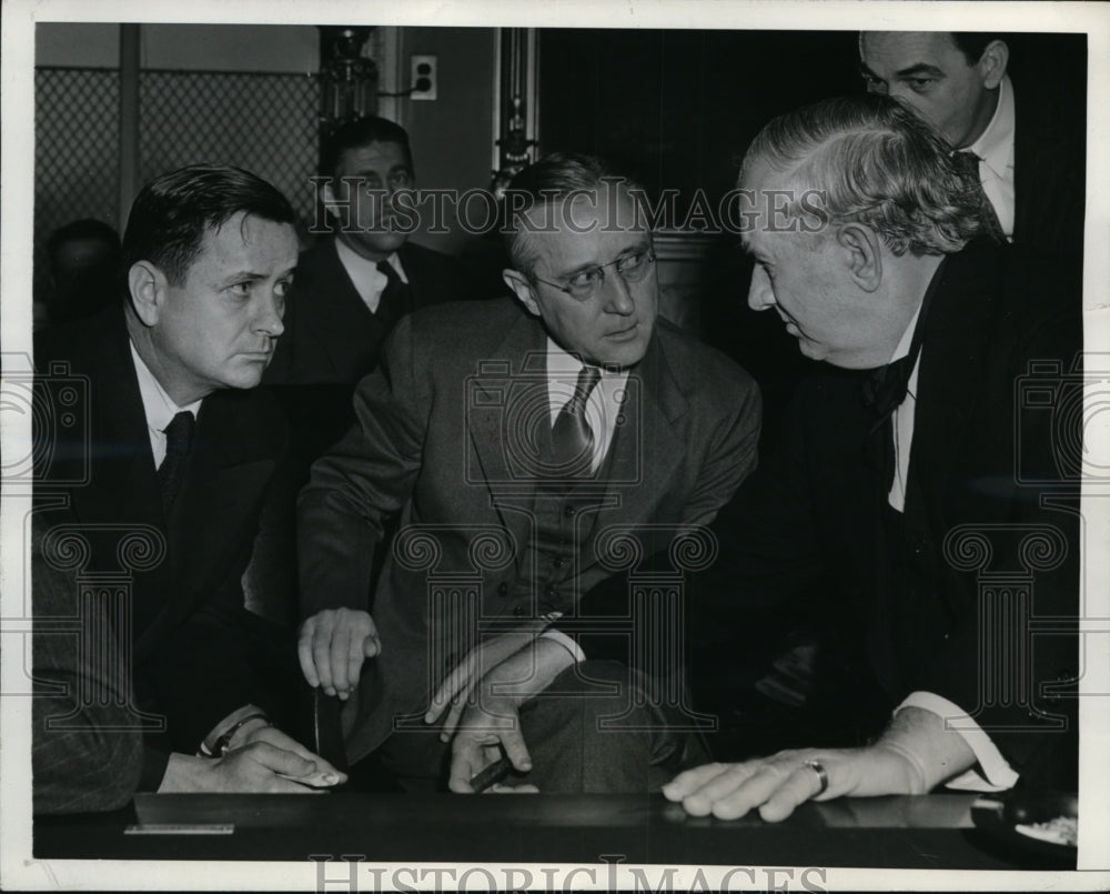 1943 Press Photo Governor James Allred Testifies Senate Judiciary Subcommittee