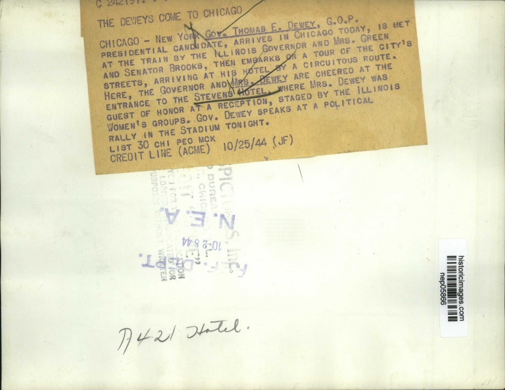 1944 Press Photo NY Governor & Mrs Thomas Dewey at Chicago convention