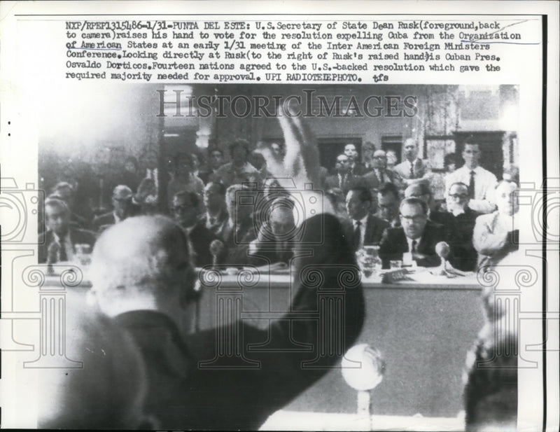 Load image into Gallery viewer, 1952 Press Photo US Secretary of State Dean Rusk Voting on Resolution
