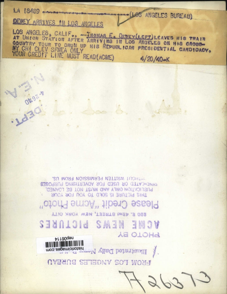 1940 Press Photo Thomas Dewey at Union Station Los Angeles - nep06114