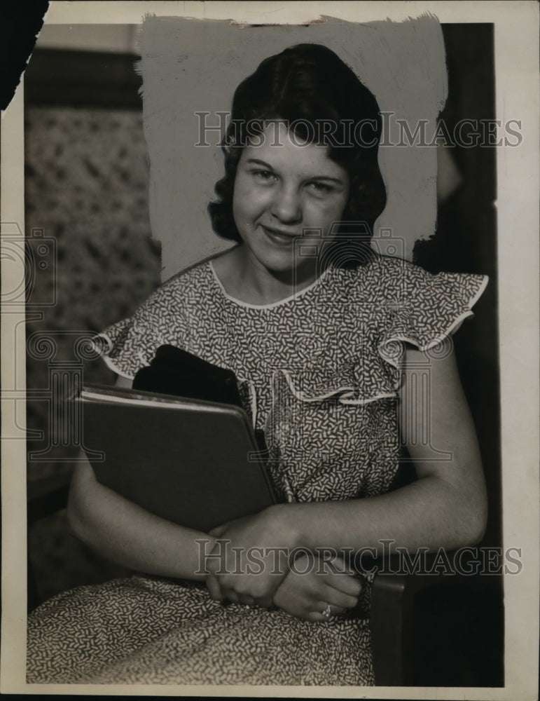 1934 Press Photo Dorothy Ginly of 6406 Lakewood Ave, Ohio - nep06305