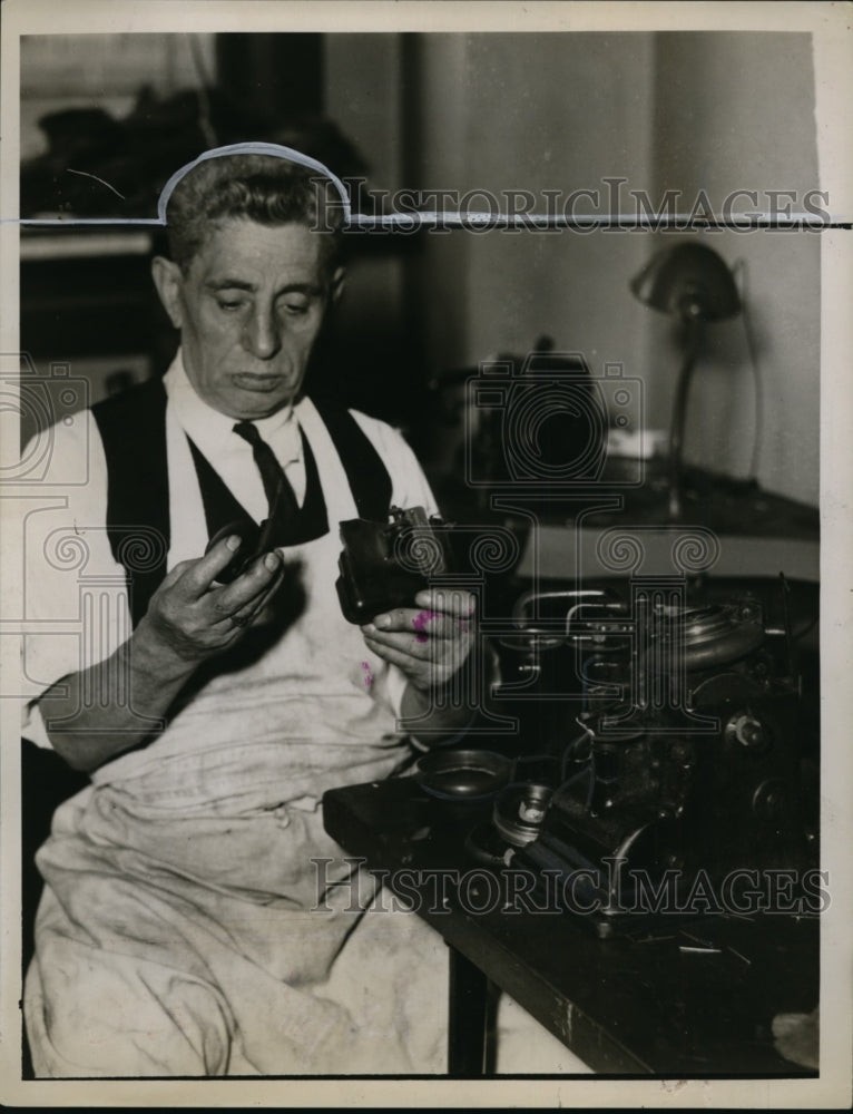1934 Press Photo Herry Weinstock of Cleveland Heights, Ohio - nep06349