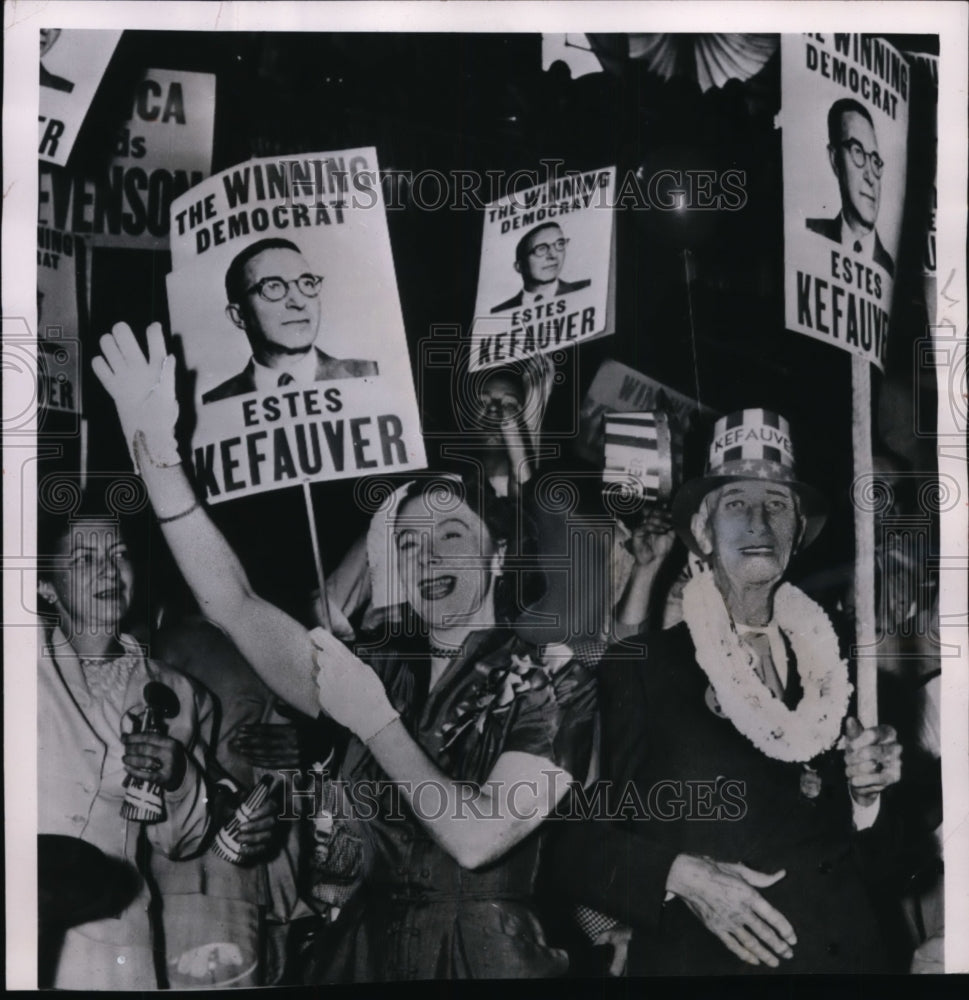 1952 Press Photo Wife & Father of Estes Kefauver at Democratic Convention