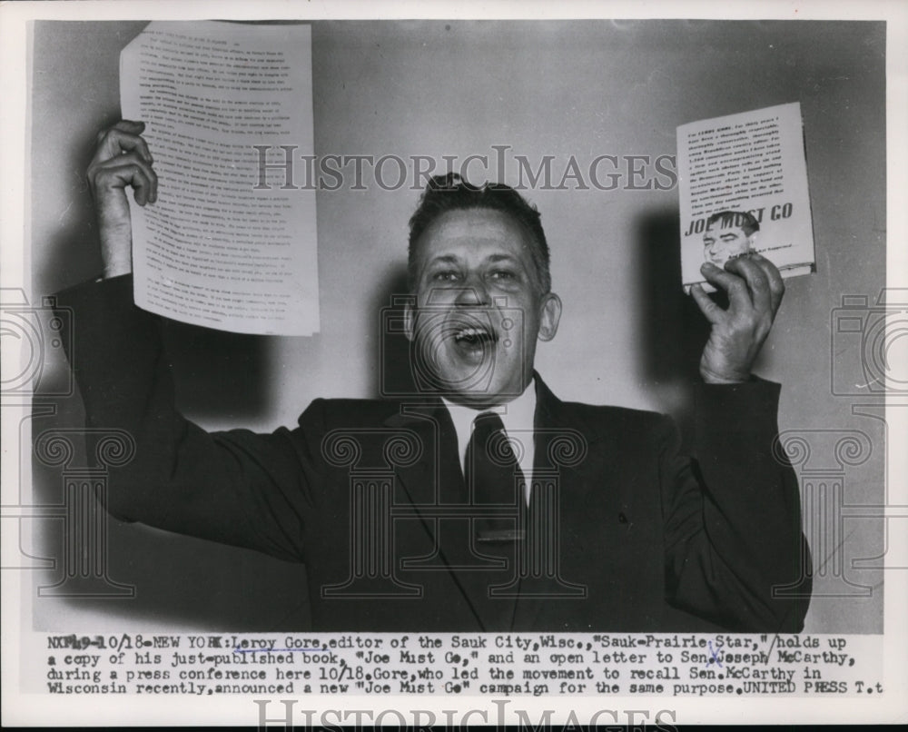 1954 Press Photo Leroy Gore editor of Sauk City WI Prairie Star - nep06580