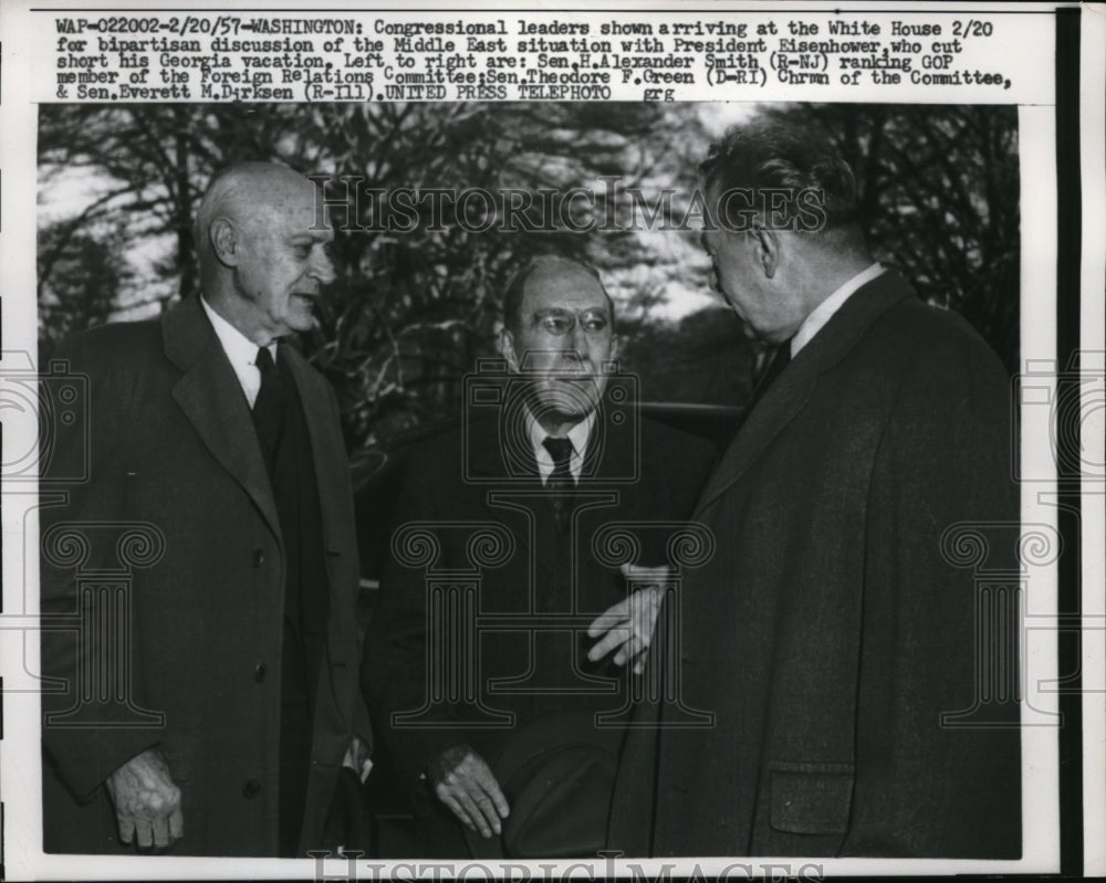 1957 Press Photo President Eisenhower, Sen Alexander Smith of NJ - nep06638
