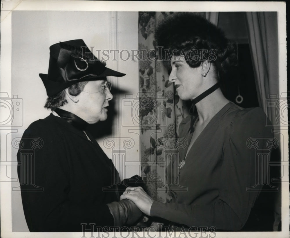 1939 Press Photo National Democratic Club tea Mrs Hamilton Lewis, Mrs M Tydings