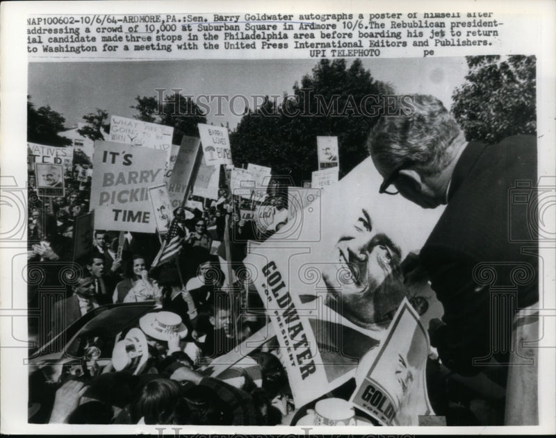 Load image into Gallery viewer, 1964 Press Photo Barry Goldwater Campaigning in Ardmore, Pennsylvania
