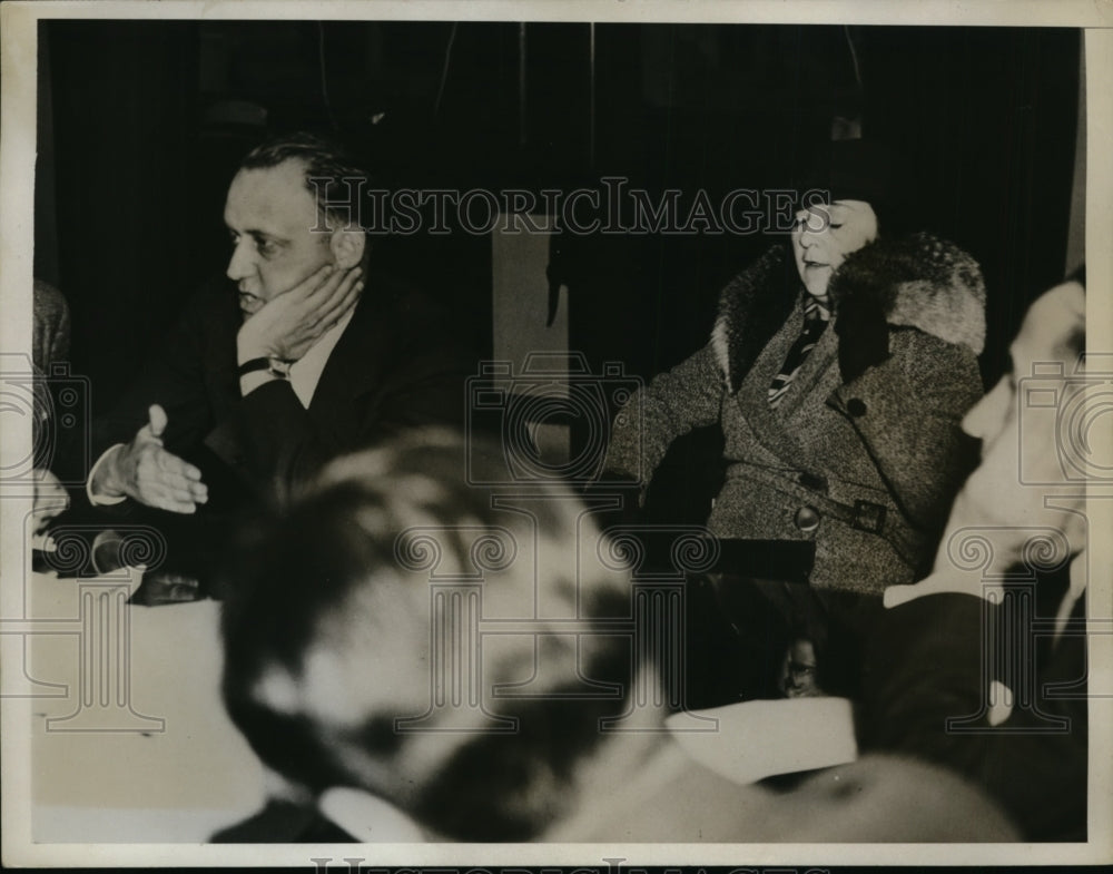 1934 Press Photo Commissioner of Accounts Paul Blanchard at hearing in NYC