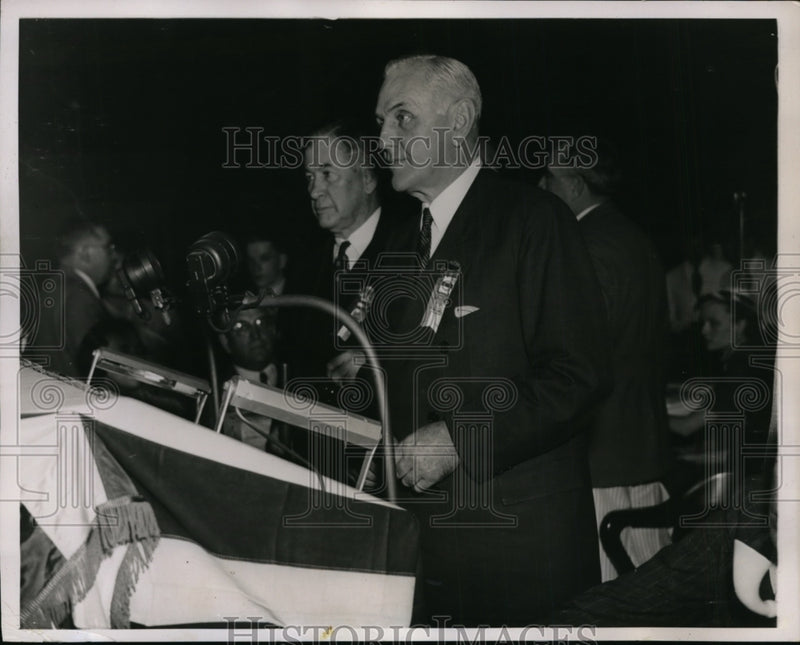 Load image into Gallery viewer, 1936 Press Photo Rev George Emerson Barnes Prays at Democrat National Convention
