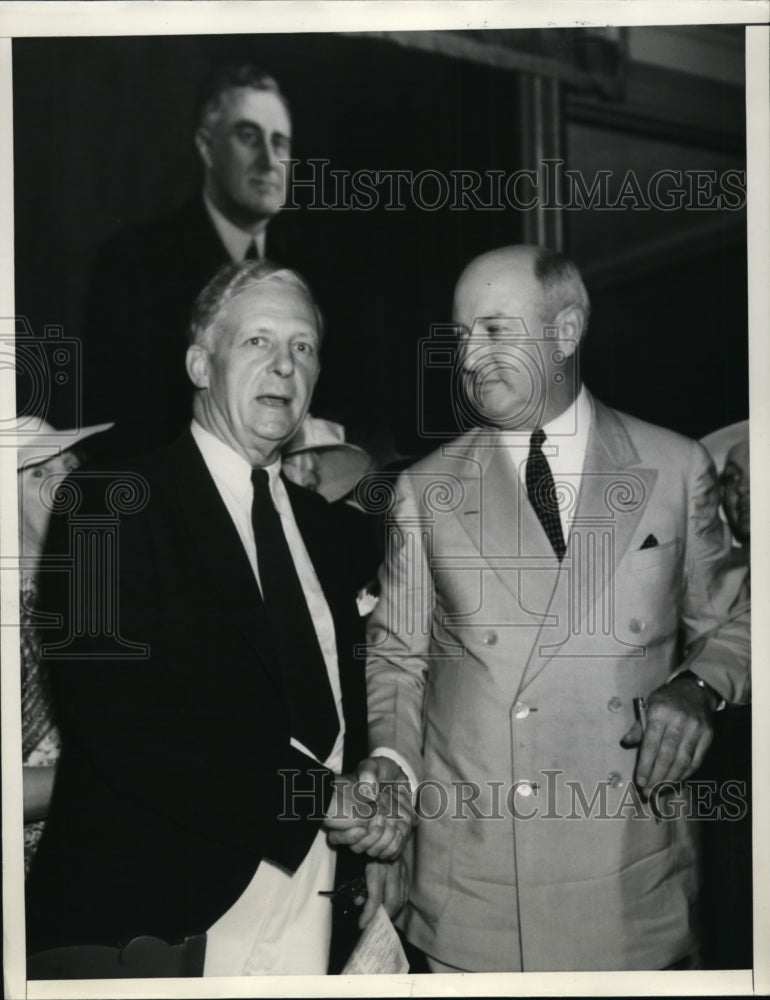 Load image into Gallery viewer, 1935 Press Photo Cuthbert Olson &amp; James Farley at Democratic Women's Study Club
