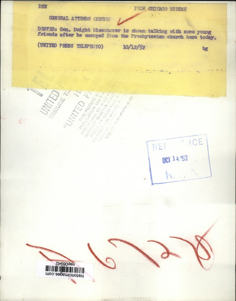 1952 Press Photo Gen Dwight Eisenhower Talking to Kids at Presbyterian Church