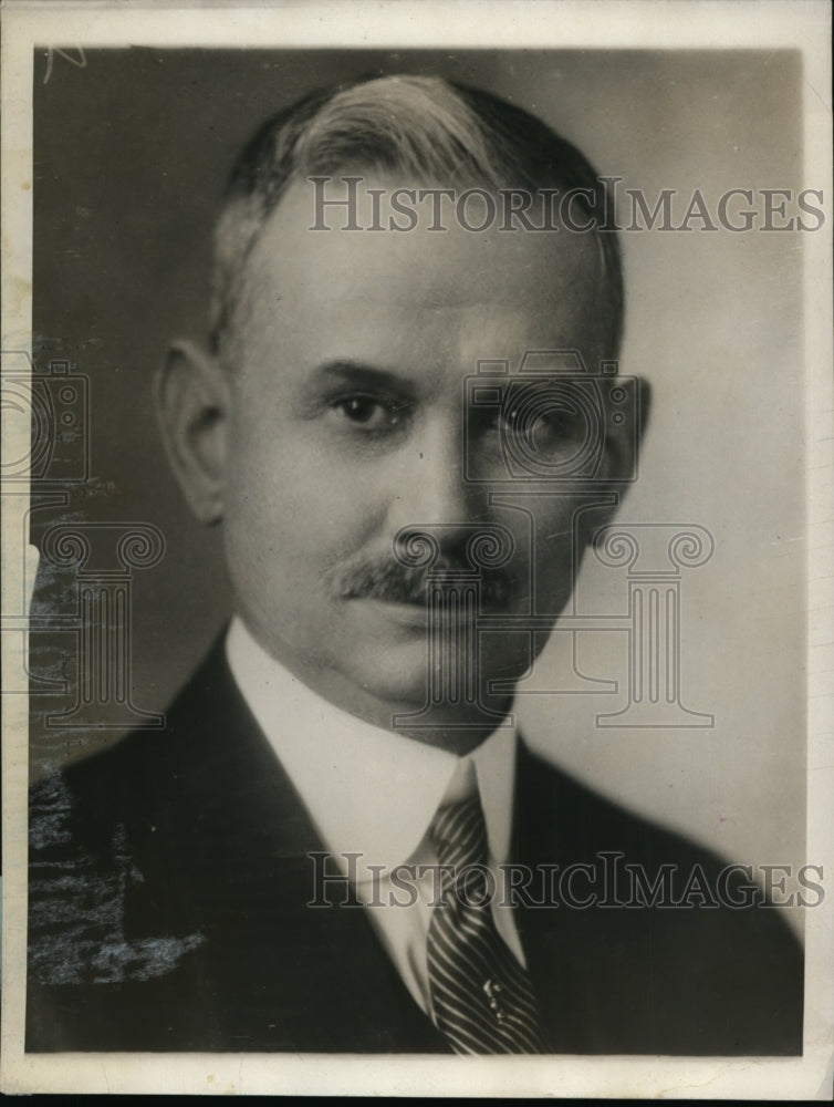 1929 Press Photo Rep. William M. Moran Attempts to Smuggle Liquor into NY Port