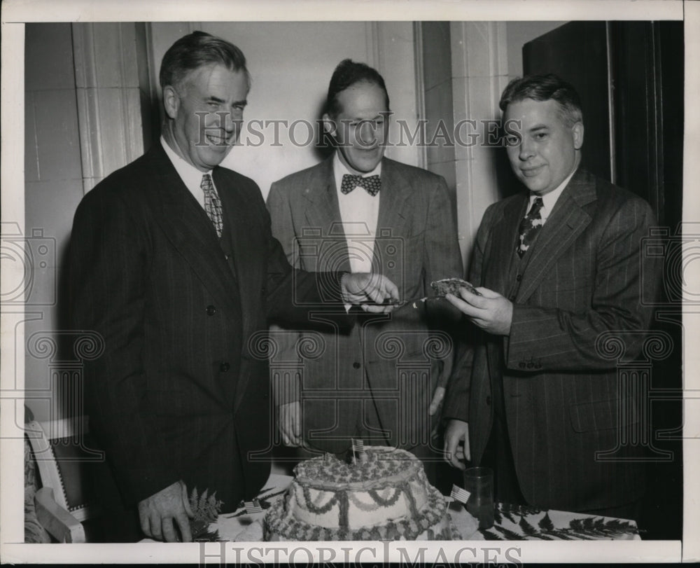 1947 Press Photo Agriculture Secretary Henry Wallace ,Thomas Emerson - nep07053