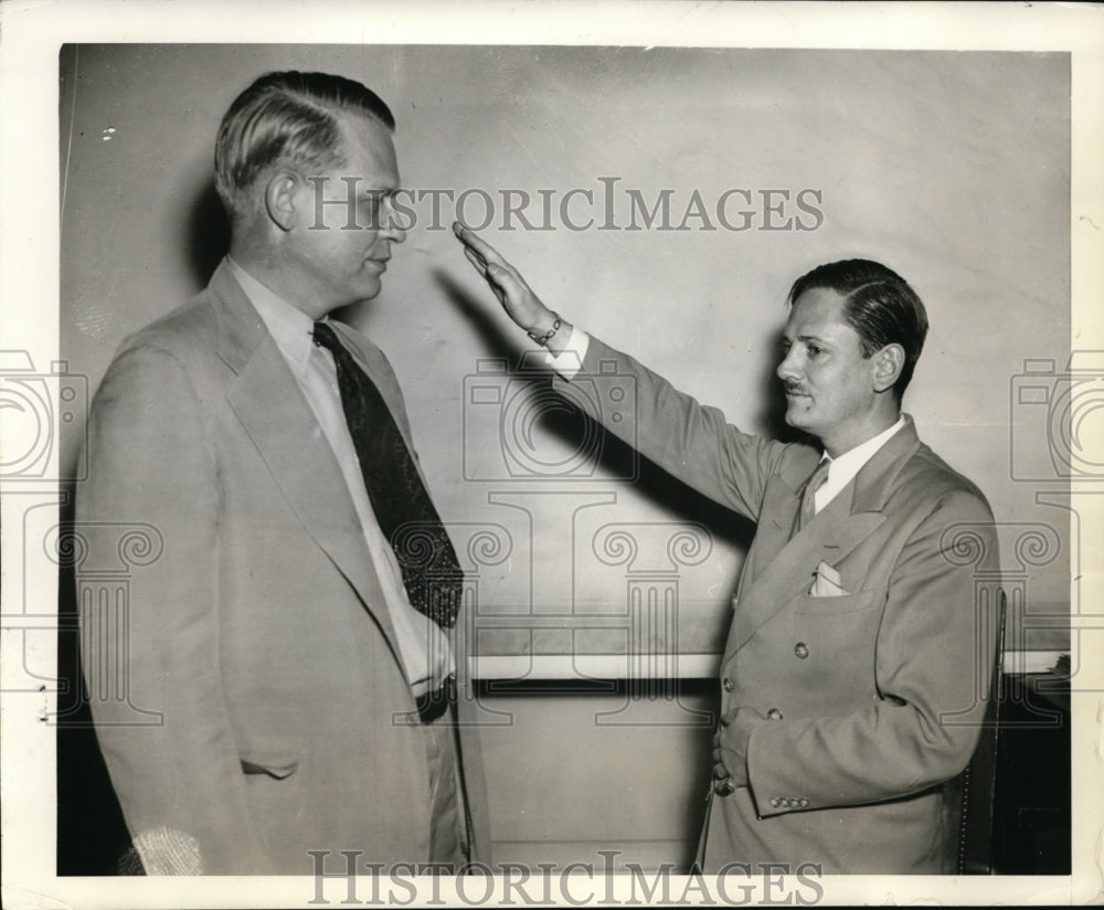 1938 Press Photo Frank Metcalfe Explains US Nazi Activities, Demonstrates Salute- Historic Images