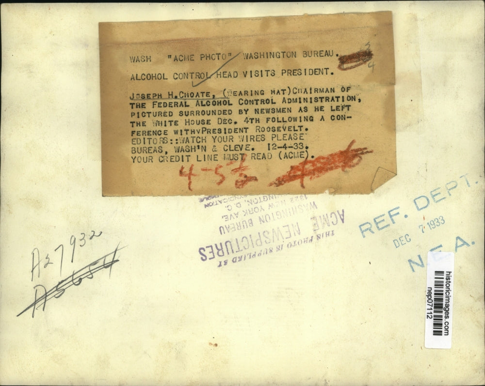 1933 Press Photo Joseph H. Choate with Reporters Leaving White House - nep07112