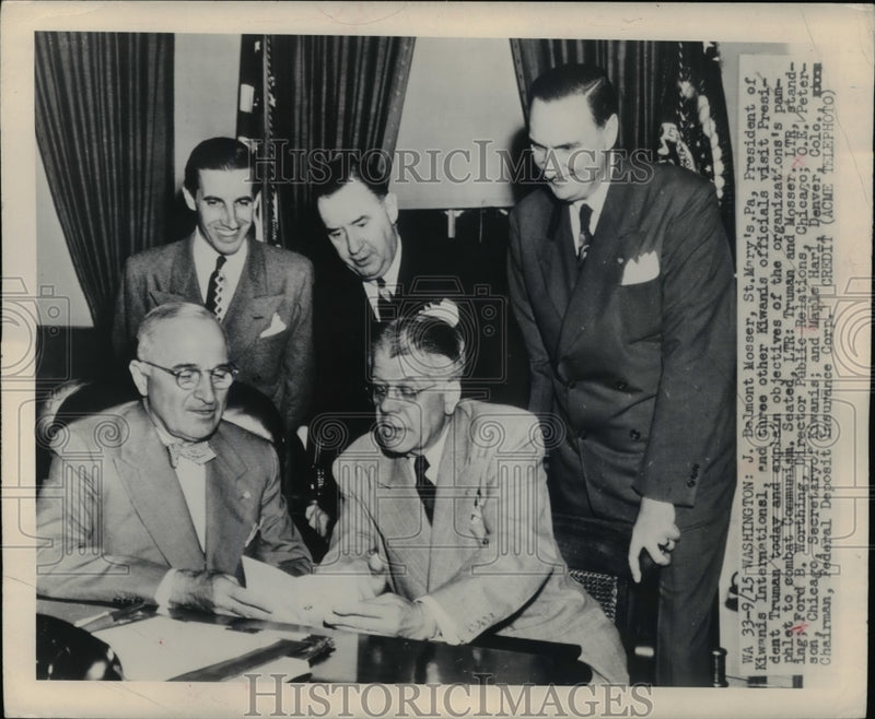Load image into Gallery viewer, 1948 Press Photo President Harry S. Truman with Kiwanis Officials at White house
